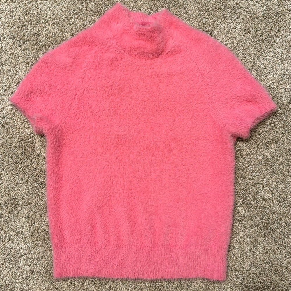 Anthropologie pink sweater, extra small. Excellent condition.